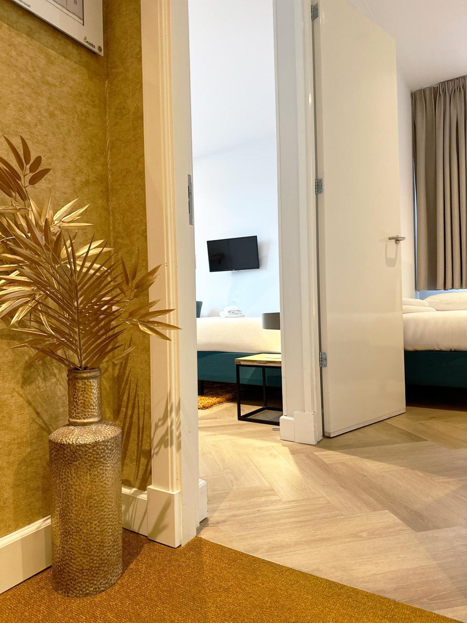 Boutique Hotel At Sea 赞德沃特 外观 照片